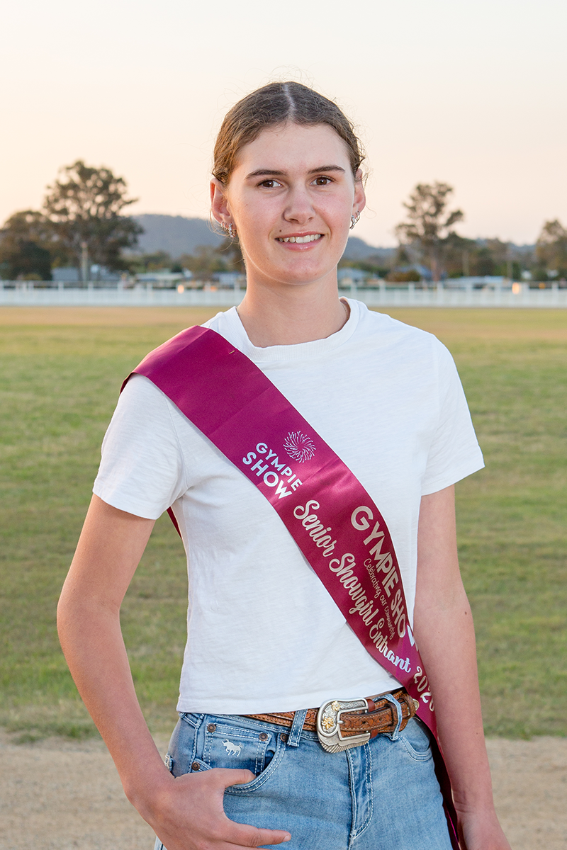 Shanika Tappert – Senior Showgirl representing the Ring Committee
